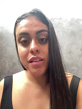 Snapshot of amorinha99 chatting on 06-12-26, 05:23 amorinha99 online show from 06-12-26, 05:23