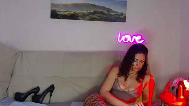 Snapshot of MariaModel chatting on 01-13-25, 07:00 MariaModel online show from 01-13-25, 07:00