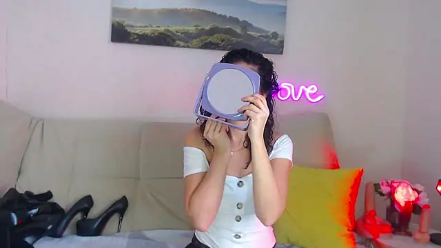 Snapshot of MariaModel chatting on 03-07-25, 06:46 MariaModel online show from 03-07-25, 06:46