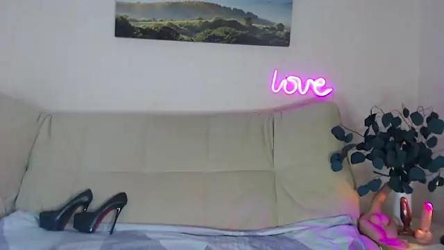 Snapshot of MariaModel chatting on 10-02-25, 07:26 MariaModel online show from 10-02-25, 07:26