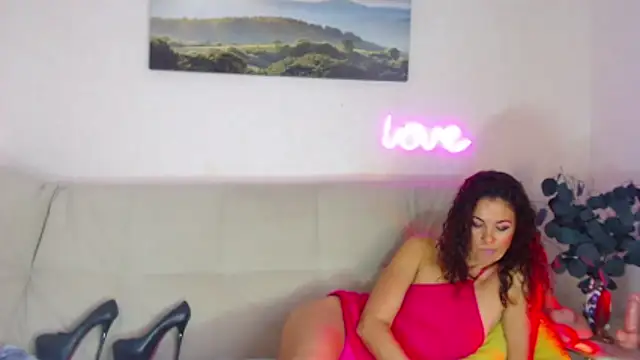 Snapshot of MariaModel chatting on 10-20-25, 07:20 MariaModel online show from 10-20-25, 07:20