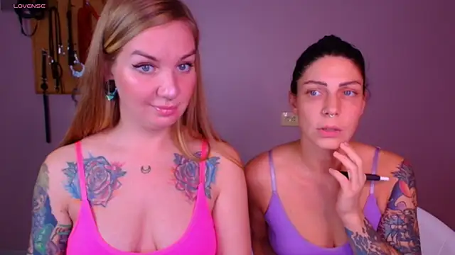 Snapshot of Carrie_Moonshine chatting on 10-09-25, 07:12 Carrie Moonshine online show from 10-09-25, 07:12