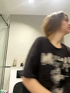 BelleSkye online show from 03-15-25, 05:08