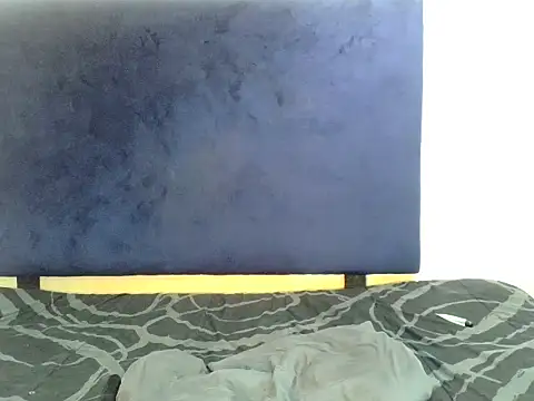 ReginaStar16 online show from 12-20-25, 06:15