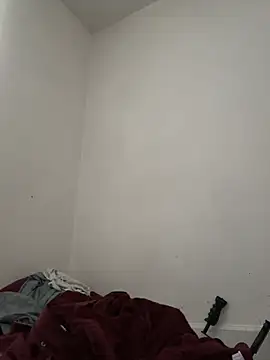 Snapshot of honeybrow chatting on 01-13-25, 07:21 honeybrow online show from 01-13-25, 07:21