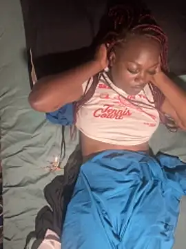 Snapshot of honeybrow chatting on 03-01-26, 02:02 honeybrow online show from 03-01-26, 02:02