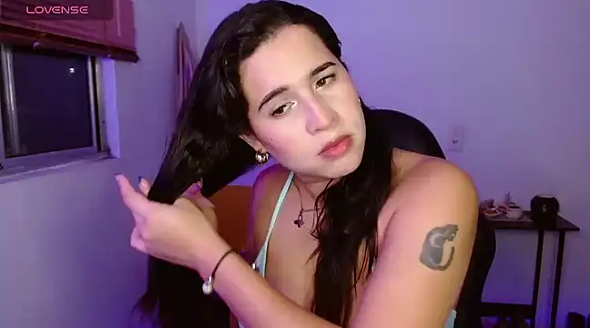 Snapshot of angelasmith15 chatting on 02-11-25, 12:17 angelasmith15 online show from 02-11-25, 12:17