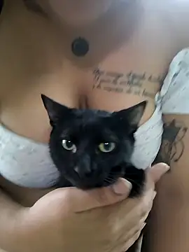 EmpaticBolillo online show from 11-10-25, 04:17