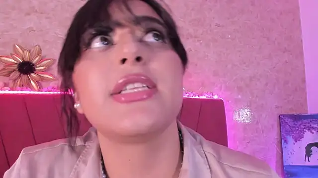 LorenaStevens online show from 02-04-25, 09:07