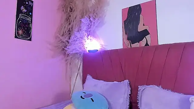 Snapshot of LorenaStevens chatting on 04-16-26, 12:39 LorenaStevens online show from 04-16-26, 12:39