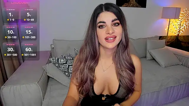 Snapshot of Queenofyouredreams chatting on 12-06-24, 10:52 Queenofyouredreams online show from 12-06-24, 10:52