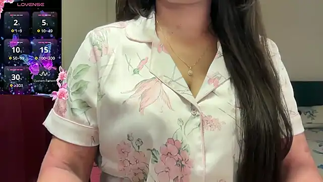 Snapshot of nandini_7 chatting on 09-17-25, 05:47 nandini 7 online show from 09-17-25, 05:47