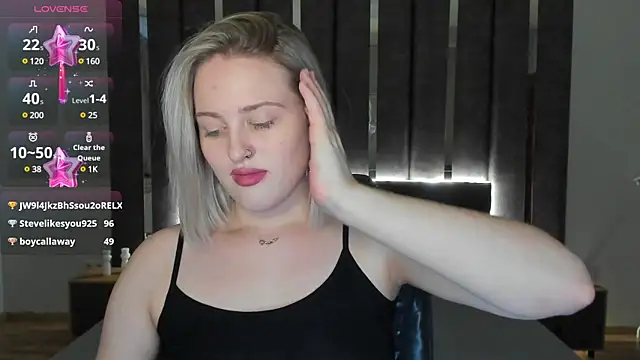 Snapshot of _Sarah_Soul_ chatting on 01-08-25, 03:29 Sarah Soul online show from 01-08-25, 03:29