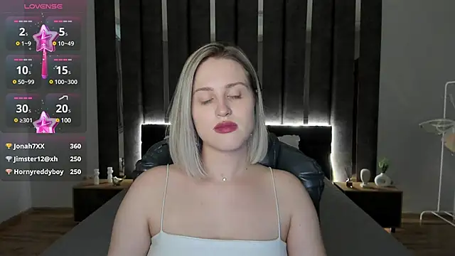 Snapshot of _Sarah_Soul_ chatting on 01-21-25, 07:04 Sarah Soul online show from 01-21-25, 07:04