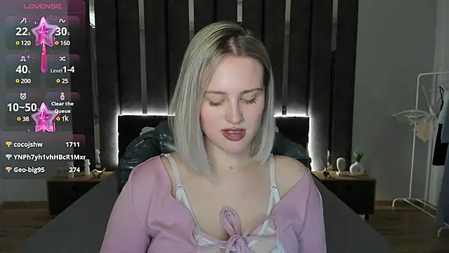 Snapshot of _Sarah_Soul_ chatting on 01-24-25, 06:46 Sarah Soul online show from 01-24-25, 06:46