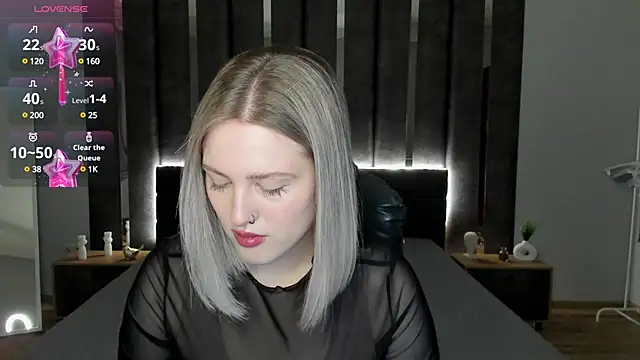 Snapshot of _Sarah_Soul_ chatting on 02-06-25, 12:43 Sarah Soul online show from 02-06-25, 12:43