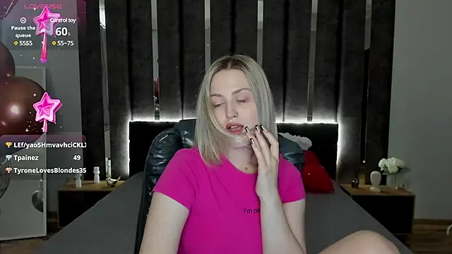Snapshot of _Sarah_Soul_ chatting on 02-18-25, 06:59 Sarah Soul online show from 02-18-25, 06:59