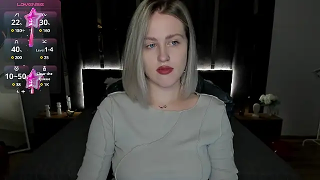 Snapshot of _Sarah_Soul_ chatting on 02-19-25, 12:57 Sarah Soul online show from 02-19-25, 12:57