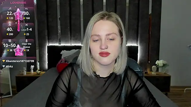 Snapshot of _Sarah_Soul_ chatting on 02-22-25, 03:45 Sarah Soul online show from 02-22-25, 03:45