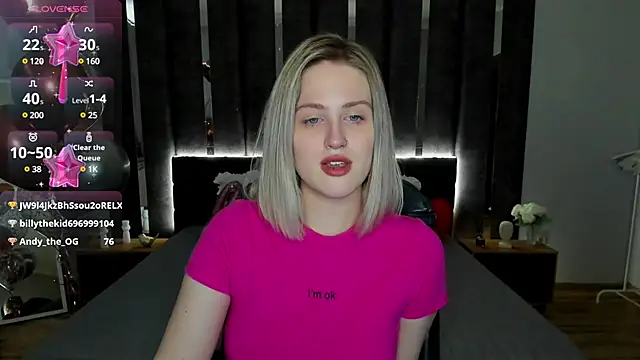 Snapshot of _Sarah_Soul_ chatting on 02-25-25, 04:24 Sarah Soul online show from 02-25-25, 04:24