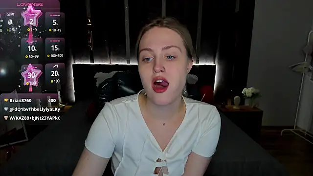 Snapshot of _Sarah_Soul_ chatting on 02-27-25, 07:01 Sarah Soul online show from 02-27-25, 07:01