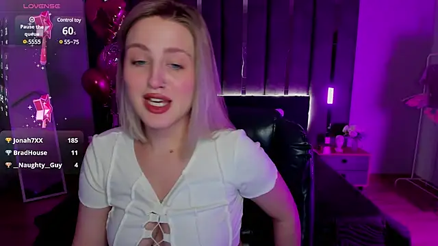 Snapshot of _Sarah_Soul_ chatting on 03-06-25, 03:57 Sarah Soul online show from 03-06-25, 03:57