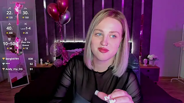 Snapshot of _Sarah_Soul_ chatting on 03-12-25, 07:13 Sarah Soul online show from 03-12-25, 07:13