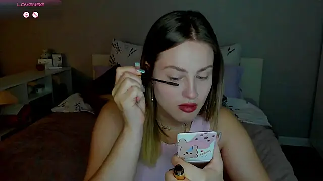Snapshot of _Sarah_Soul_ chatting on 10-06-25, 12:08 Sarah Soul online show from 10-06-25, 12:08