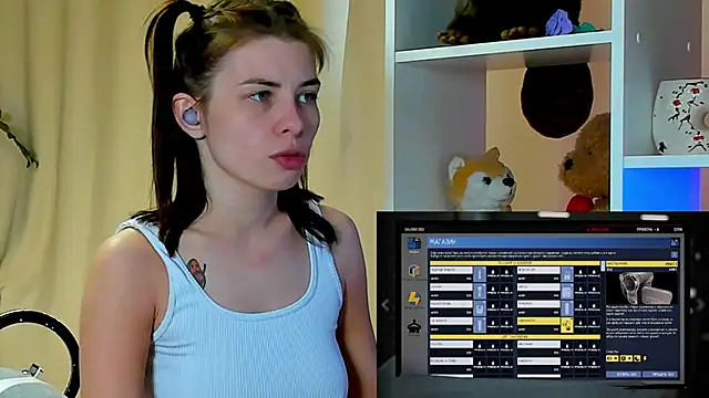 Snapshot of callmetori chatting on 12-18-24, 08:53 callmetori online show from 12-18-24, 08:53