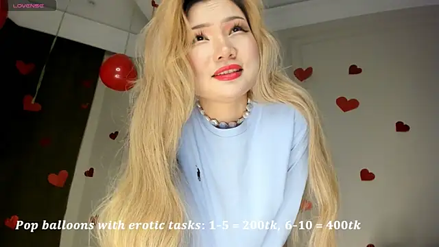 Snapshot of Xiao_Mei_ chatting on 02-15-25, 12:48 Xiao Mei  online show from 02-15-25, 12:48