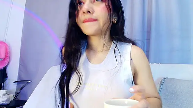 adara johnson   online show from 11-09-25, 11:41