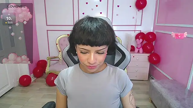 Snapshot of kathina_t chatting on 03-04-25, 10:16 kathina t online show from 03-04-25, 10:16