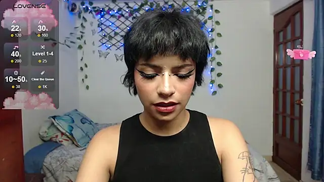 Snapshot of kathina_t chatting on 09-22-25, 08:55 kathina t online show from 09-22-25, 08:55