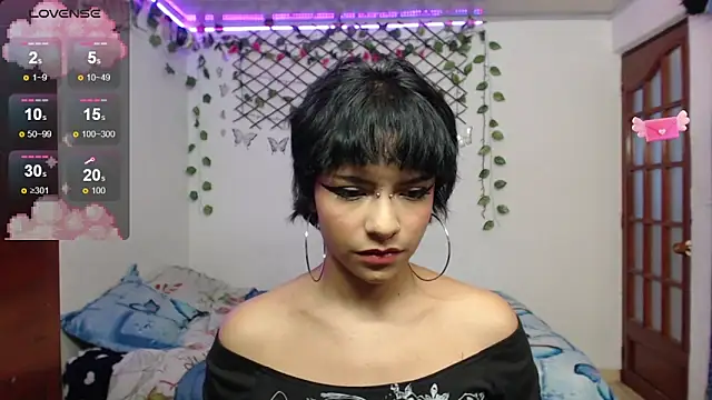 Snapshot of kathina_t chatting on 09-24-25, 08:01 kathina t online show from 09-24-25, 08:01