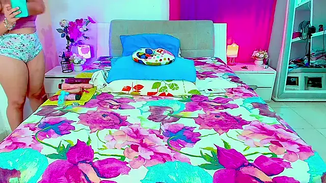 Kendralove31xxx online show from 10-20-25, 02:45