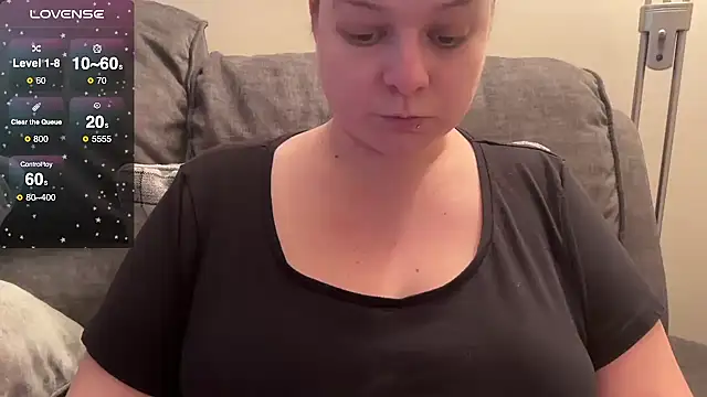 NaughtyWifeUK online show from 04-05-26, 06:49