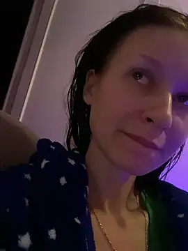 Starry Siren online show from 12-16-24, 05:11