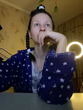 Starry Siren online show from 02-11-25, 09:14