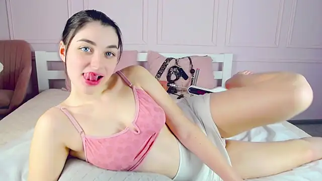 AngelinaWett online show from 01-19-25, 04:14