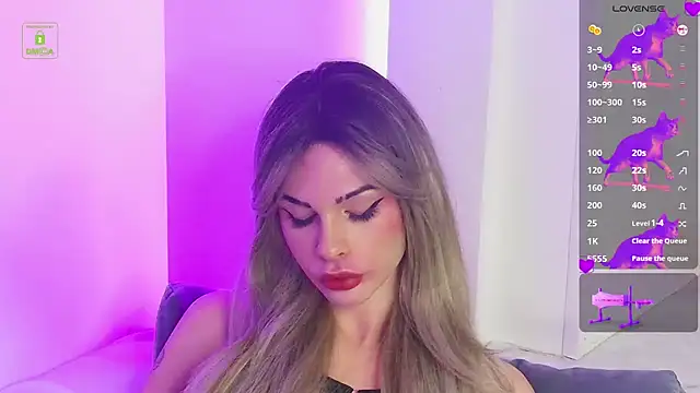 Snapshot of GiselleParton chatting on 01-11-25, 07:49 GiselleParton online show from 01-11-25, 07:49