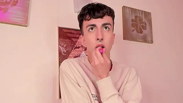 Snapshot of BrahmBelial_ chatting on 12-21-24, 07:45 BrahmBelial online show from 12-21-24, 07:45