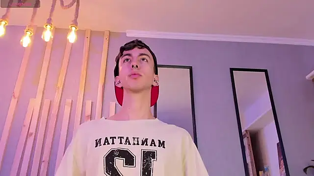 Snapshot of BrahmBelial_ chatting on 03-05-25, 03:40 BrahmBelial online show from 03-05-25, 03:40