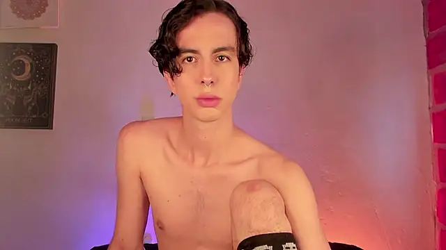 Snapshot of BrahmBelial_ chatting on 10-25-25, 08:03 BrahmBelial online show from 10-25-25, 08:03