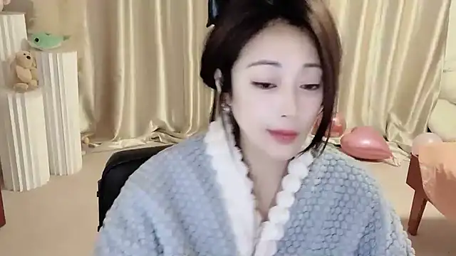 Daisy-77 online show from 01-08-25, 06:20