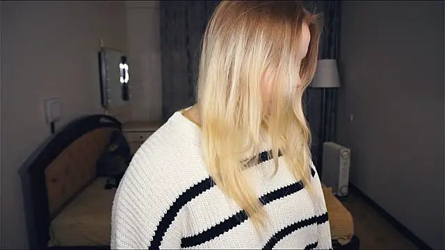 ZaraCreedon online show from 10-06-25, 05:16