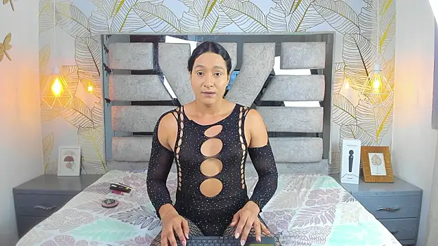 Alison Chan  online show from 03-03-26, 04:35