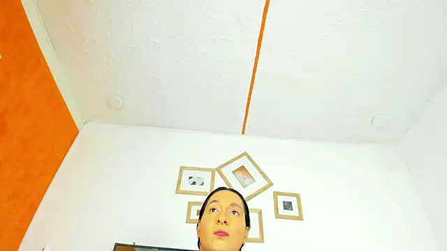 Snapshot of Alison_Chan_ chatting on 07-03-26, 09:21 Alison Chan online show from 07-03-26, 09:21