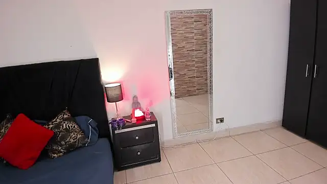 Snapshot of RileySkye chatting on 01-23-25, 09:29 RileySkye online show from 01-23-25, 09:29