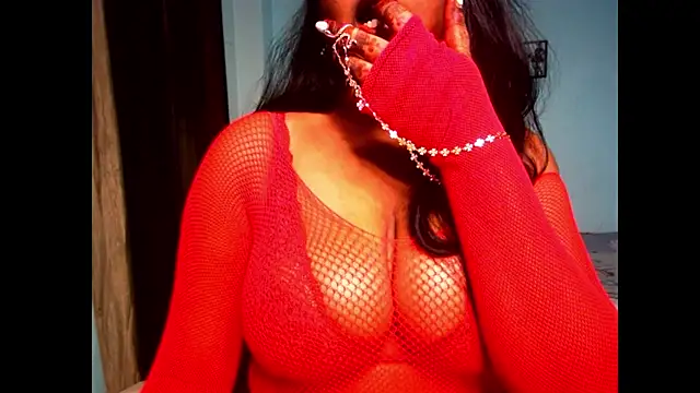 expression queen online show from 02-18-26, 03:19