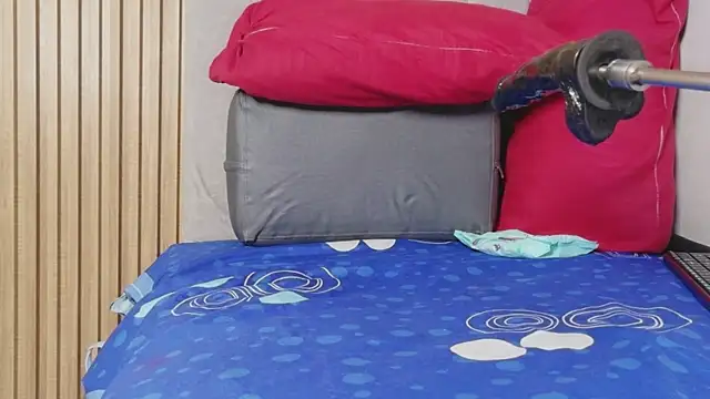 celeste jhons online show from 04-11-26, 09:08